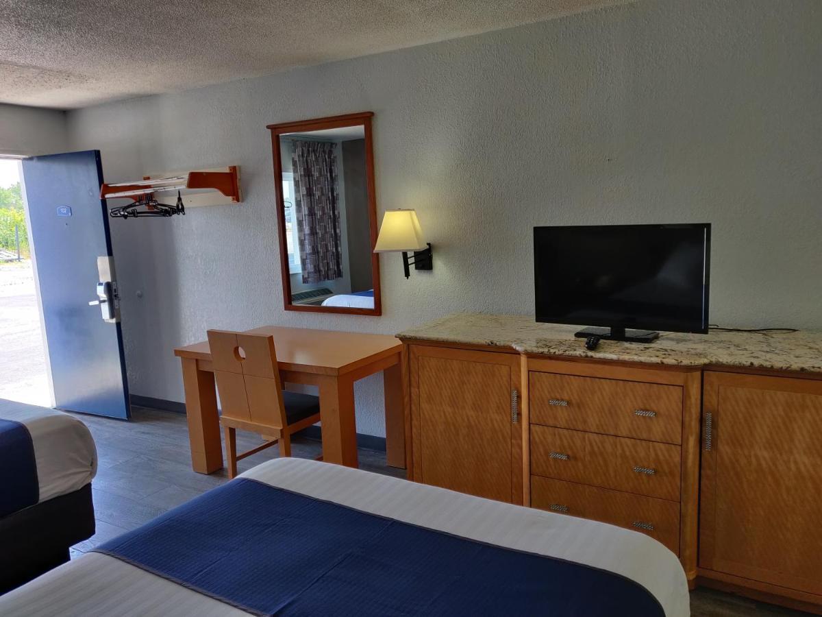 Motel Cedar Cove 2*
